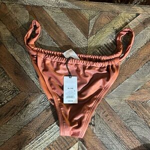 Shade $ Shore rust color bikini bottom cinch waist size xl. New with tags